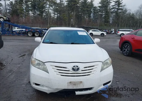 2007 Toyota Camry Le z USA, uszkodzony, nr VIN 4T1BE46K67U722677